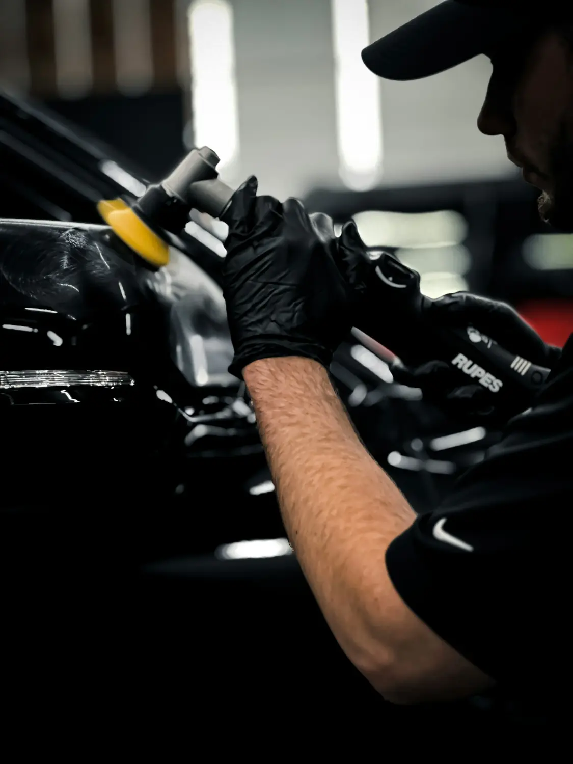 Detailer with a machine polisher